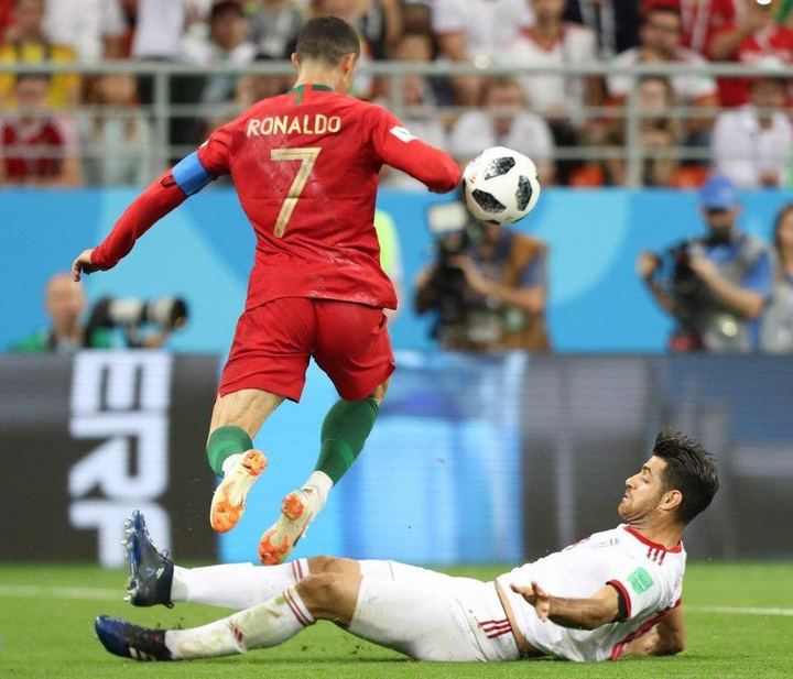 梅西世界杯18球创纪录，阿根廷2-0奥地利提前出线｜爱游戏体育（封面配图）
